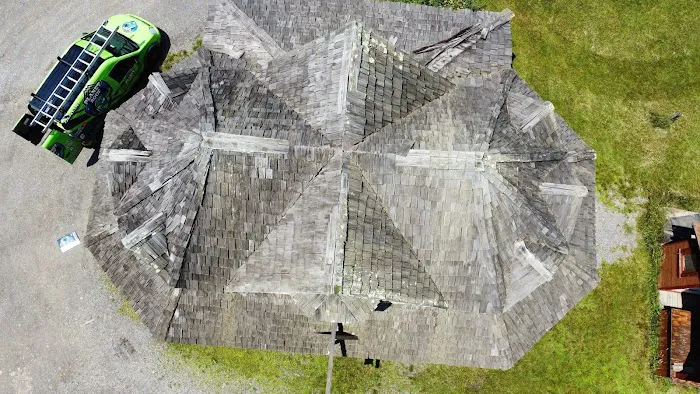 Planet Roof Picture 7