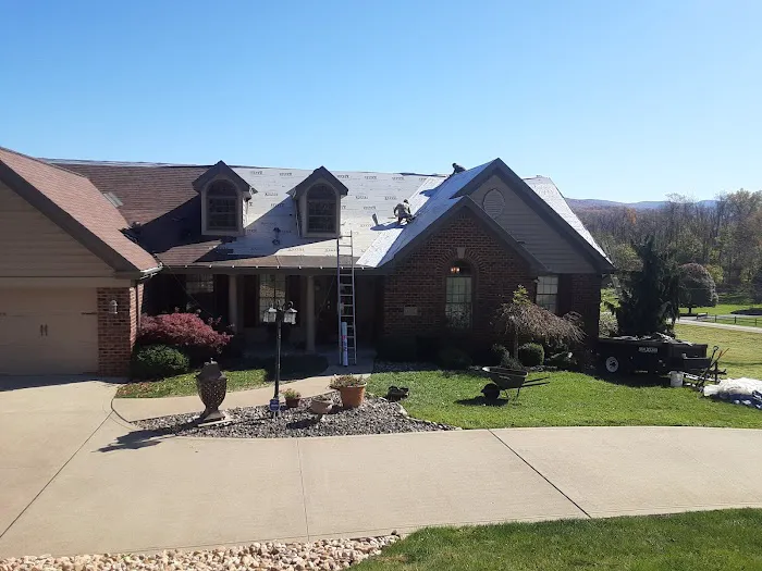 Chris Hull Roofing & Siding Picture 1