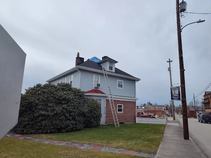 Chris Hull Roofing & Siding Picture 4
