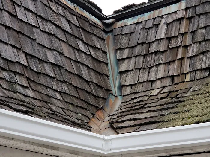 Lyndsey Roofing, LLC Picture 7