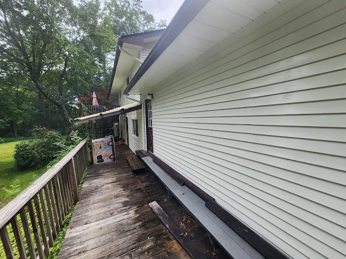 Hudson Valley House Wash Picture 7