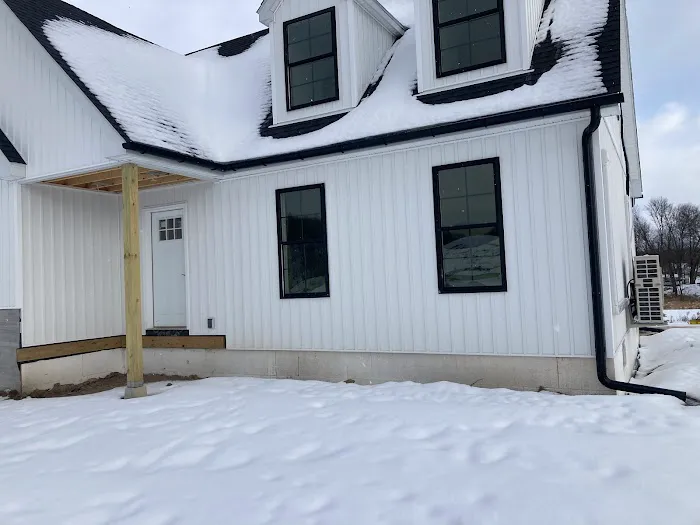 Paramount Construction and Seamless Gutters Picture 7