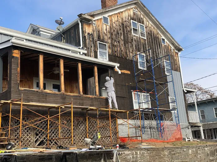 Paramount Construction and Seamless Gutters Picture 10