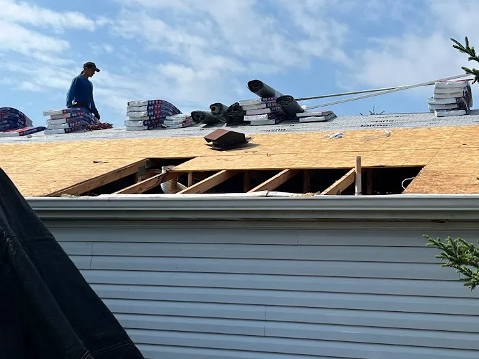 Cassas Bros roofing siding Picture 9