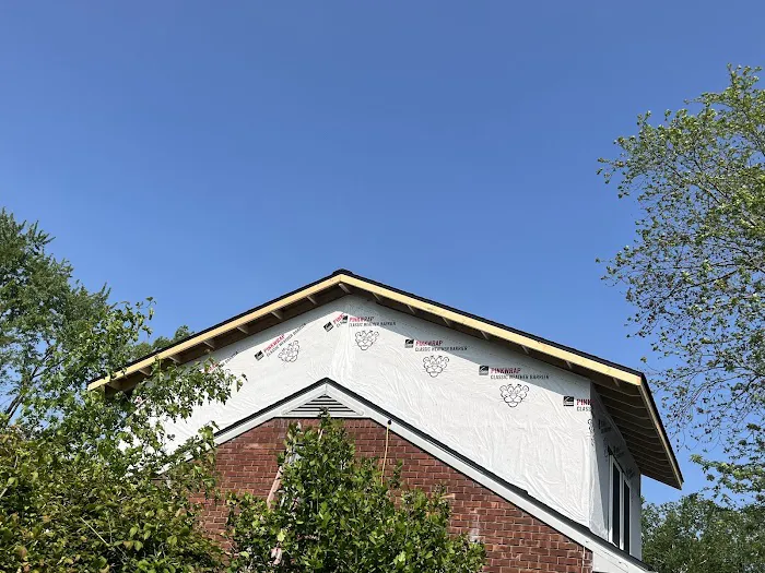 LFM Roofing LLC Picture 6