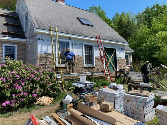 Bannister Custom Exteriors Picture 2