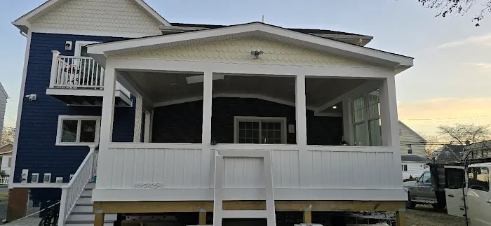 Ecuaroofing & siding Picture 1