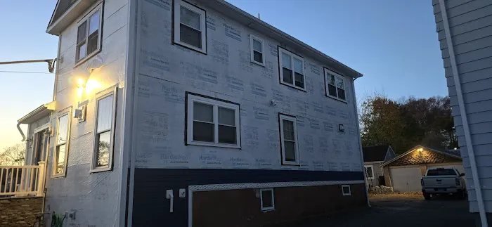 Ecuaroofing & siding Picture 8