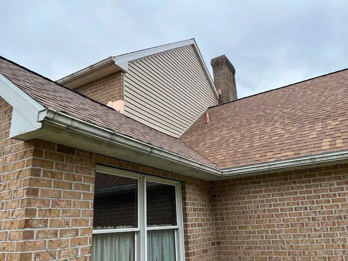 Mast Roofing & Construction Picture 4