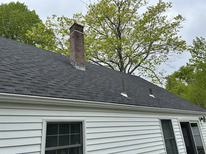 Superior Roofing Picture 1