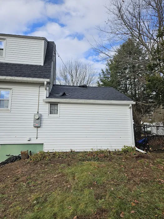 Maine Roofing Scapes & Repairs Picture 3