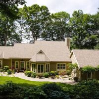 B&E Roofing & Remodeling ico