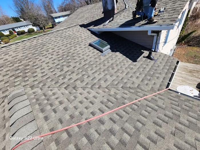 TE Roofing Contracting Picture 1