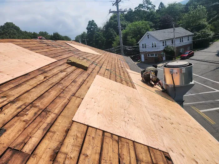 TE Roofing Contracting Picture 9