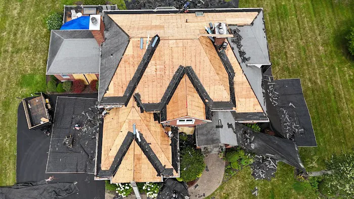 LL Roofing & Restoration Inc Picture 7