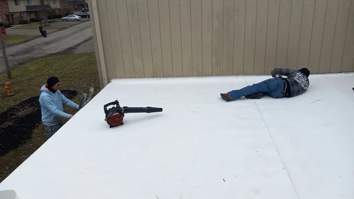 A & J Roofing and Siding Picture 9