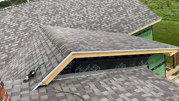 Summit Exteriors, LLC Picture 5