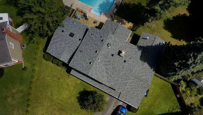 Oaks Roofing & Siding Picture 4
