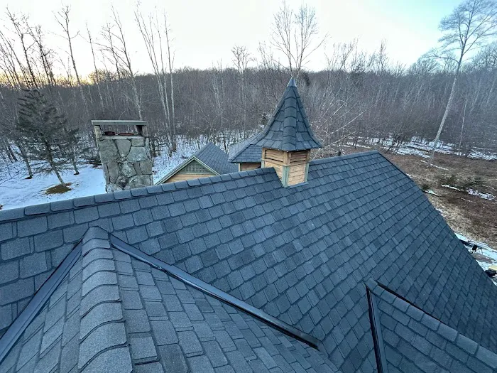Guaillas Roofing Inc. Picture 1