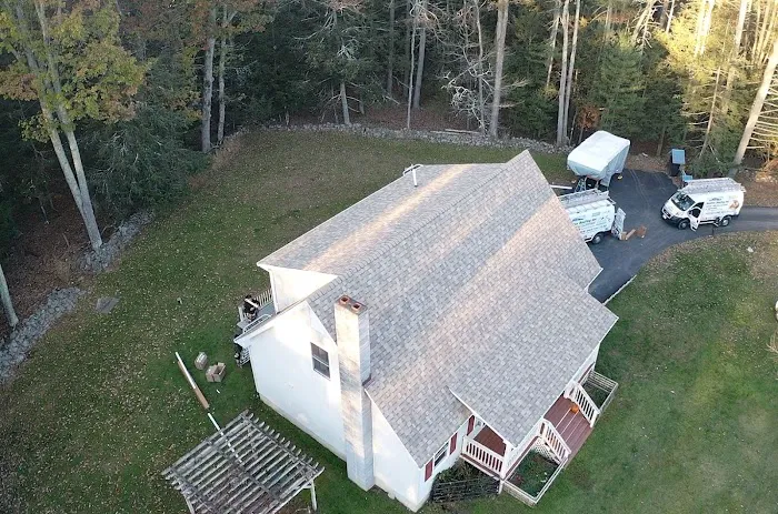 Guaillas Roofing Inc. Picture 8