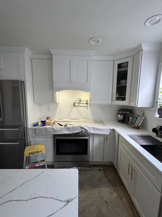 A & R Handyman Picture 6