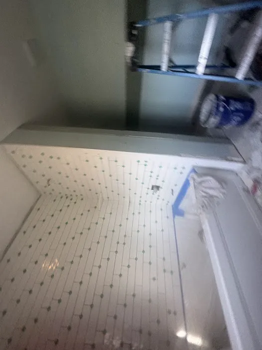 A & R Handyman Picture 4