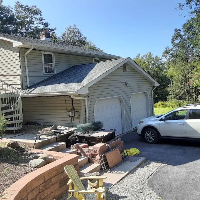 Bernard & Sons Roofing Picture 8