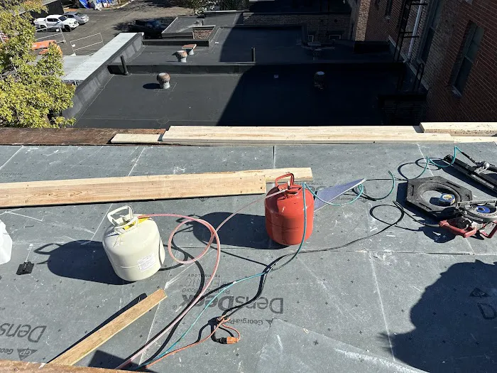 Castillo's Roofing LLC Picture 5