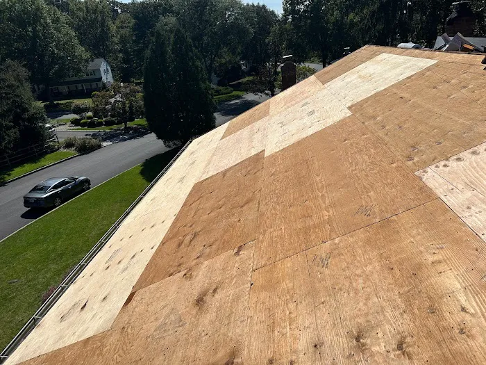 Castillo's Roofing LLC Picture 9