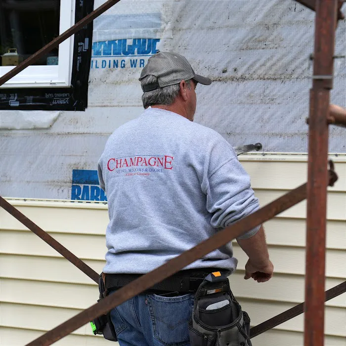 Champagne Siding, Windows & Doors Picture 8