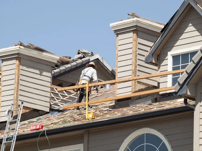 H & J Roofing Picture 4