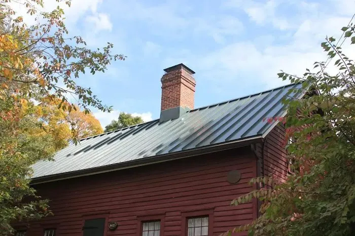 Phil's Main Roofing LLC Picture 2