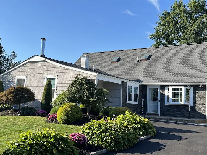 King Quality Roofing and Siding Picture 1