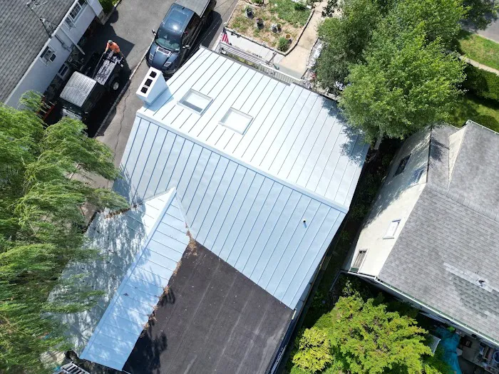 Perry's Roofing Picture 3
