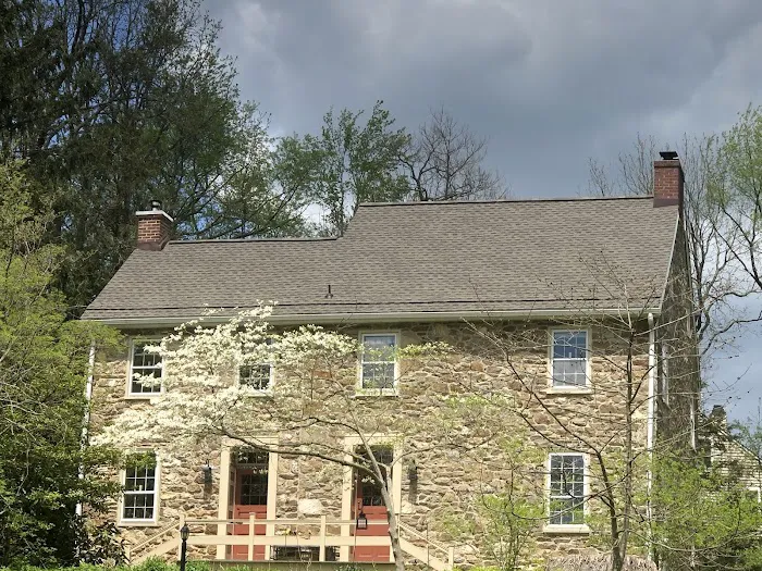 Redwell Roofing & Construction LLC Picture 3