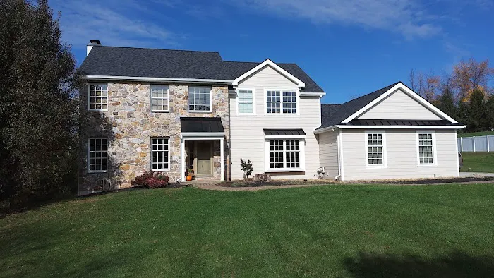 King's Roofing & Siding Picture 1