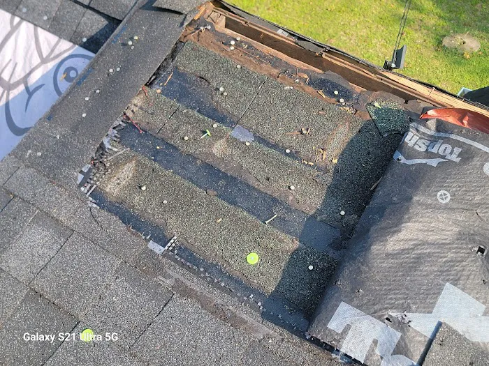 ACM Roofing and Repairs Picture 4