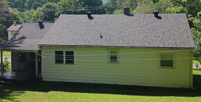 Jewett Roofing company Picture 1