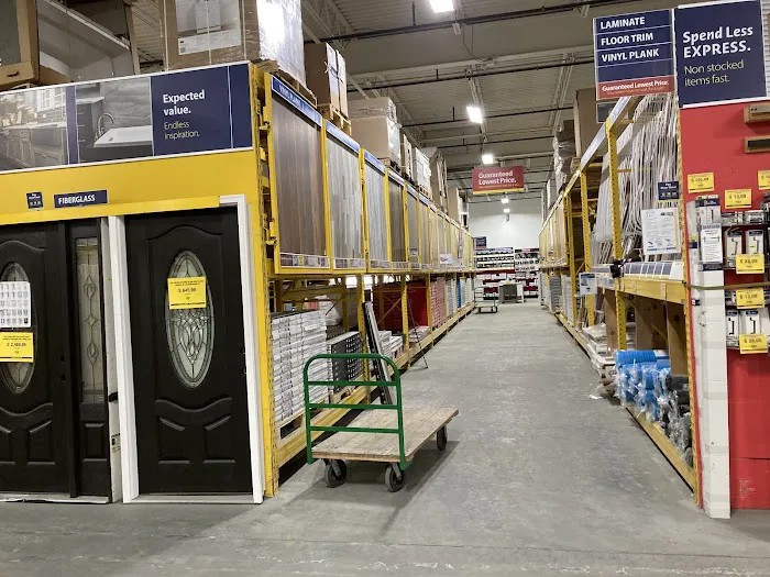 Home Outlet Picture 7