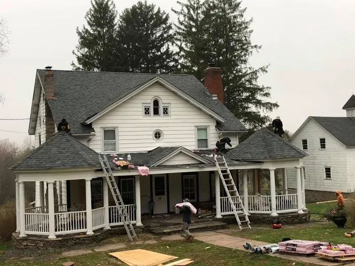Strait Line Roofing Picture 6