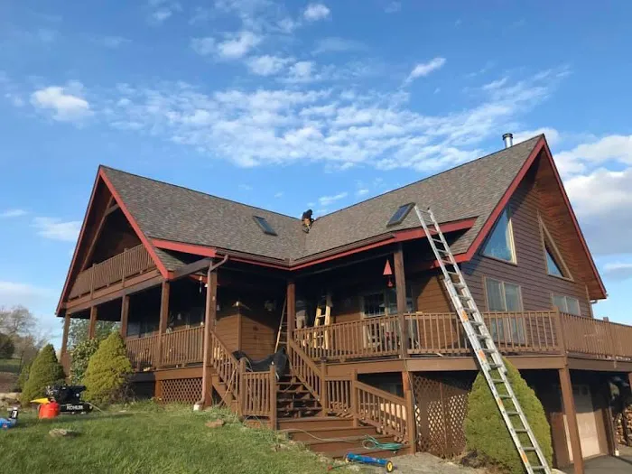 Strait Line Roofing Picture 9