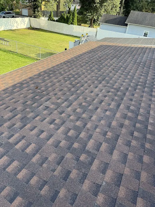Aurora Roofing & Restoration Picture 2