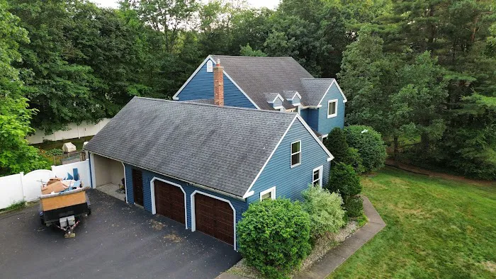 Aurora Roofing & Restoration Picture 4