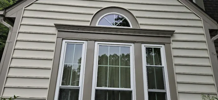 Presidential Exteriors Picture 4