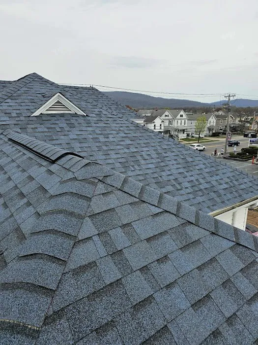 Happy Days Roofing Picture 7