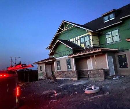 Velásquez construction services LLC