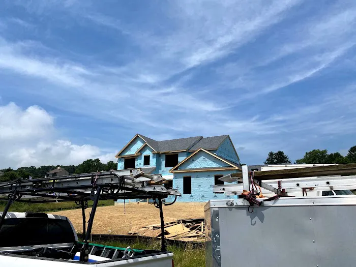 Velásquez construction services LLC Picture 2