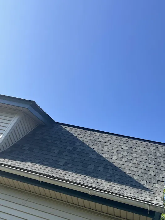 Julius Laslo Roofing & Siding Picture 2
