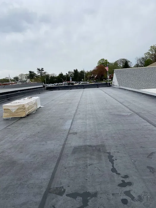 ELR Roofing LLC Picture 3
