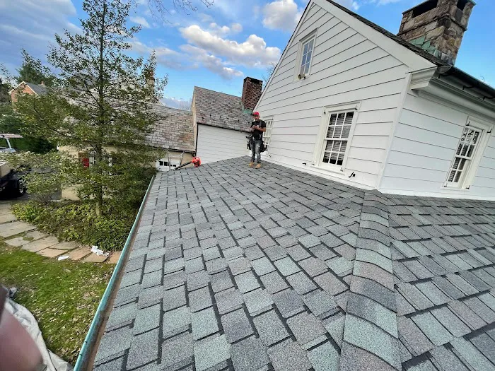 Romero Roofing & Siding LLC Picture 1